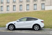 2023 Tesla Model Y RWD RV/SUV Automatic, Beige, 5 seats, Electric, 42,600 km