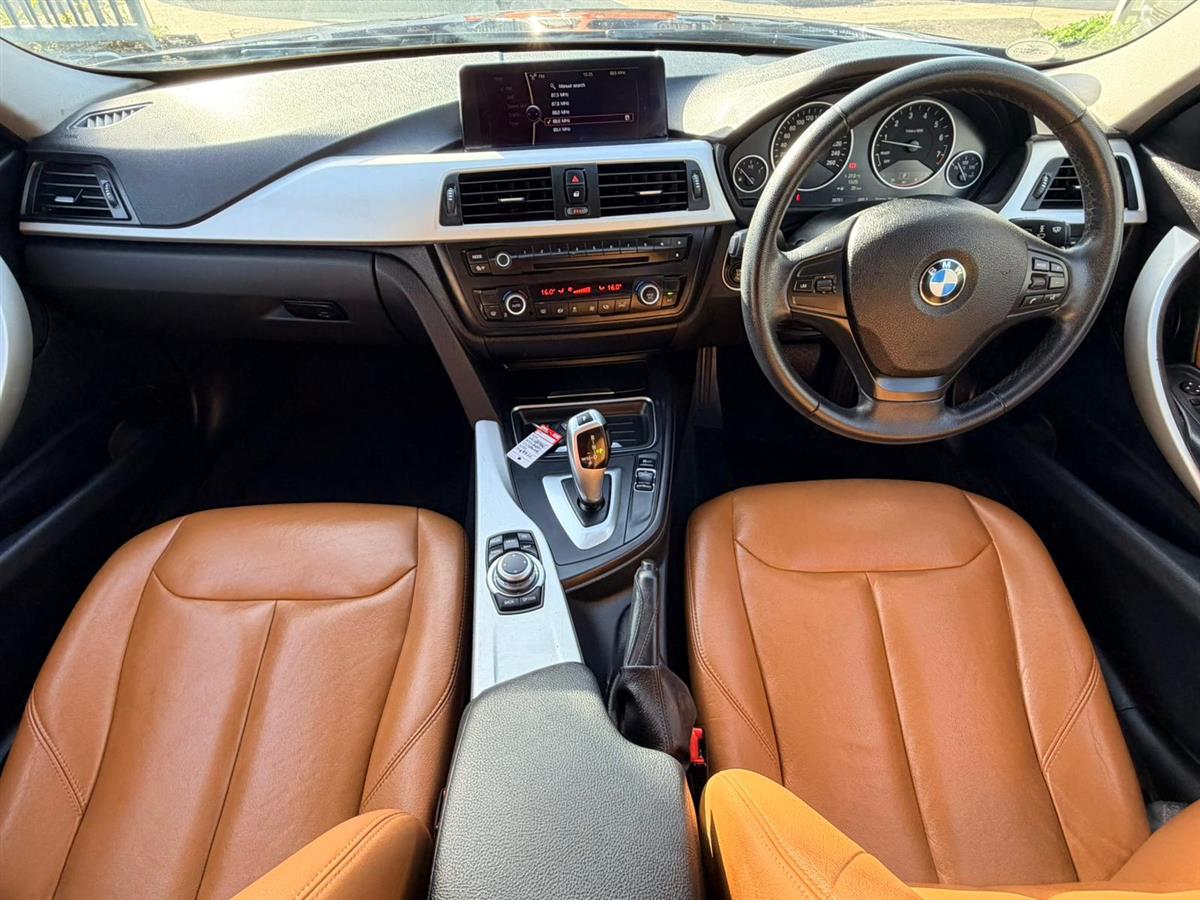 2012 BMW 320i **Leather Seats**Sedan Automatic, Blue, 5 seats, Petrol, 1,997 cc, 38,760 km