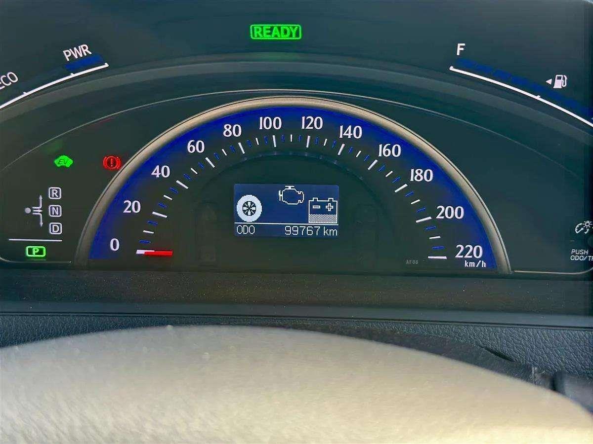 2014 Toyota Sai Sedan Automatic, 5 seat, Hybrid, 2,362 cc, 99,677 km