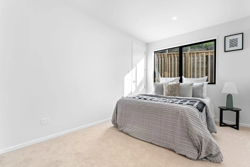 213m2 5 beds 3 baths house with double garage on 582m2 section, 3 beds home plus 2-beds granny, currently rented at $950 per week, Walk to schools & Warkworth town centre, Short drive to beaches, wineries & regional parks, 13 Titapu Road Warkworth, Auckland