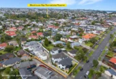 272m2 5 beds 4.5 baths house with double garage on 305m2 section, Zoned for Blockhouse Bay Intermediate & Lynfield College, close to local amenities, schools, and transport, 106 Taylor Street, Blockhouse Bay, Auckland