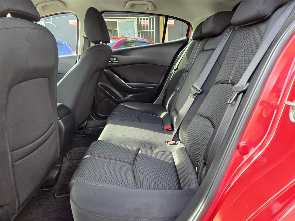 2017 Mazda Axela **Cruise Control**I-Stop Model** Hatchback Automatic, 5 seats, Petrol, 1,496 cc, 82,246 km