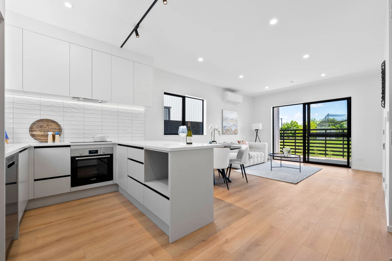 Brandnew, Smart Layout Parkside 2 beds + study home with car park, moments from shopping centres, 4/18 Albert Road, Kelston, Auckland