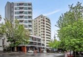 Auckland Girls’ Grammar school zone, 47m2 Freeholdand fully furnished 2 beds 1 bath 1 car park apartment with park views, within walking distance to Sky Tower, Aotea Centre, universities, and all key amenities. B03/369 Queen Street, City Centre, Auckland