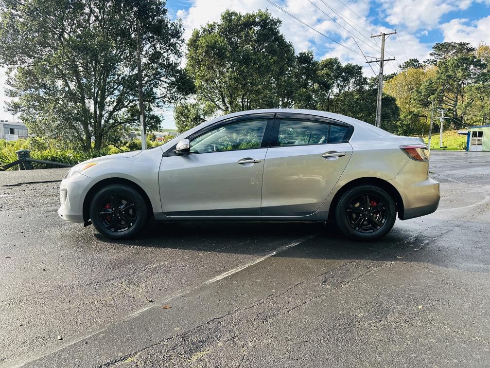 2012 Mazda Axela 20S SPORTS !! SKYACTIVE ENGINE !! Sedan Tiptronic, Silver, 5 seats, New Import, Petrol, 2,000 cc, 75,399 km