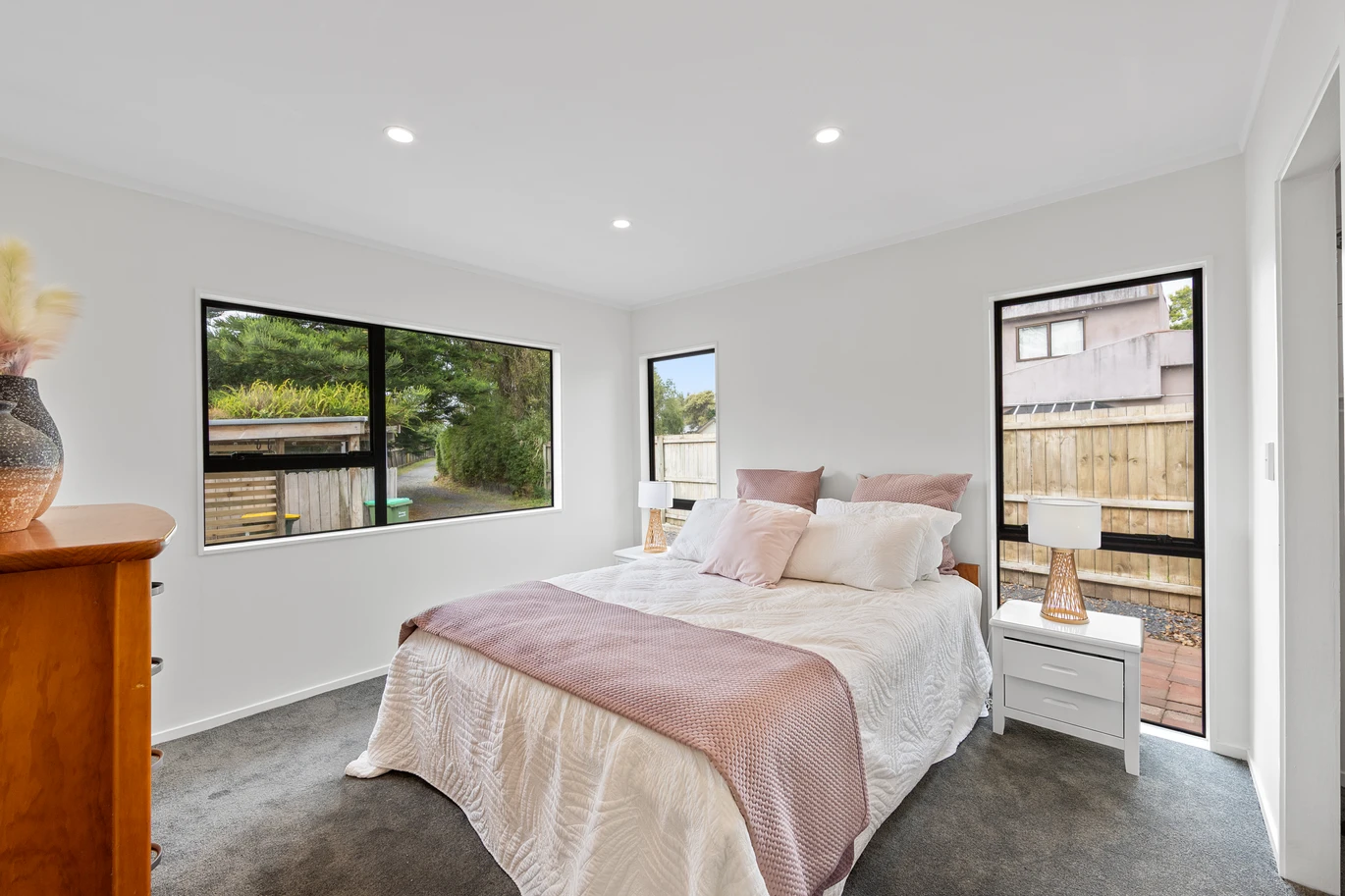Renovated 4 beds 1 bath house with carport, brand-new wrap-around deck, just minutes from Pakuranga Plaza, Local schools in the area include Anchorage Park Primary School, Pakuranga Intermediate, and Edgewater College, 14A Pandora Place, Pakuranga, Auckland