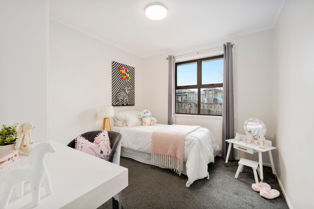 Home and income on 716m2 section, 3 beds 1 bath main home + standalone 2 beds ( 1 bed plus 3.2m x 2.6m flexi room) 1 bath minor dwelling, currently rented With a combined return of $1,135 per week, near schools, parks, shops, and transport routes, 50 Barrys Road, Glendene, Auckland