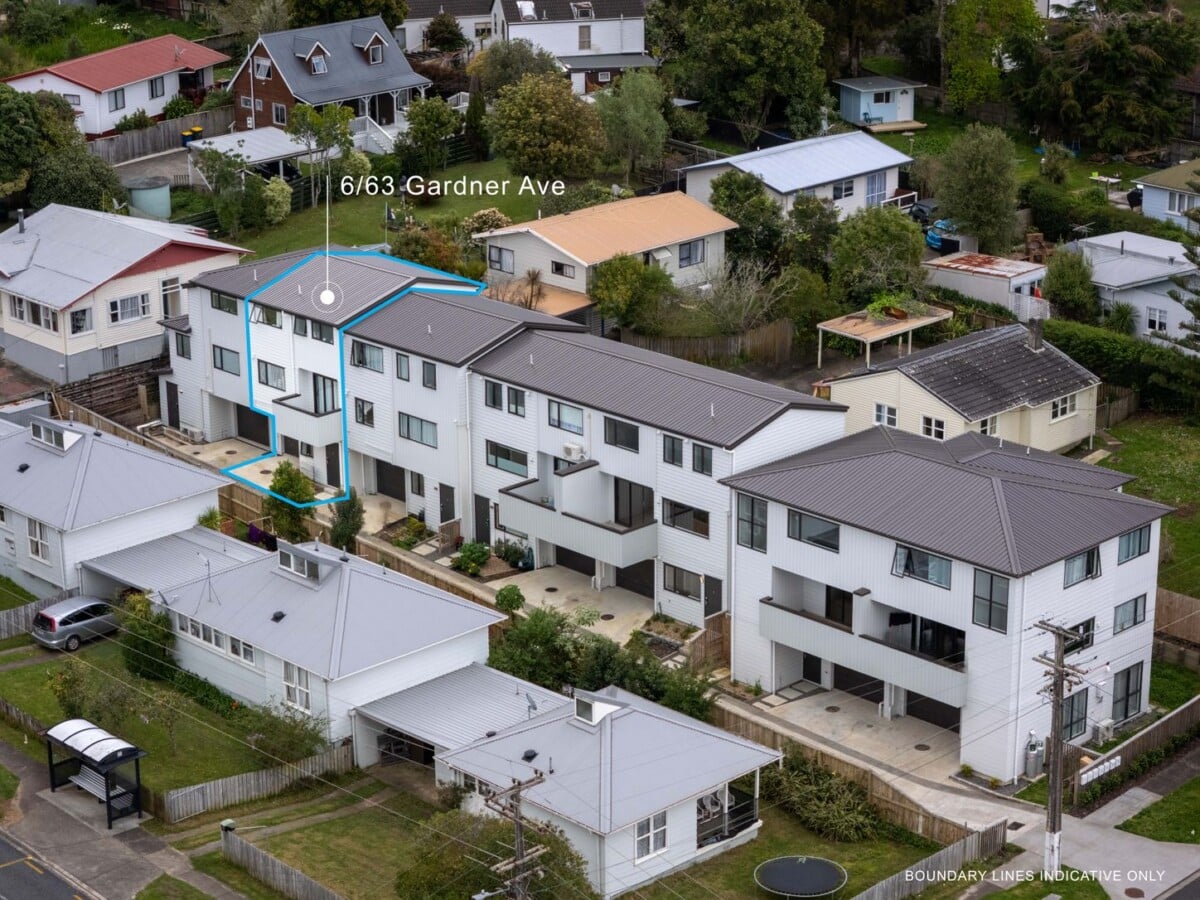 154m2 Brandnew freehold 4 beds 3 baths home with garage, Fully fenced with low-maintenance backyard, walking to New Lynn School, the train station, library, restaurants, Lynn Mall, Zone for New Lynn School and Blockhouse Bay Intermediate, 6/63 Gardner Avenue, New Lynn, Auckland