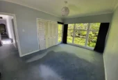 For rent, 5 beds 1 bath house with double garage, Available Now, 45A Wallace Road, Papatoetoe, Auckland