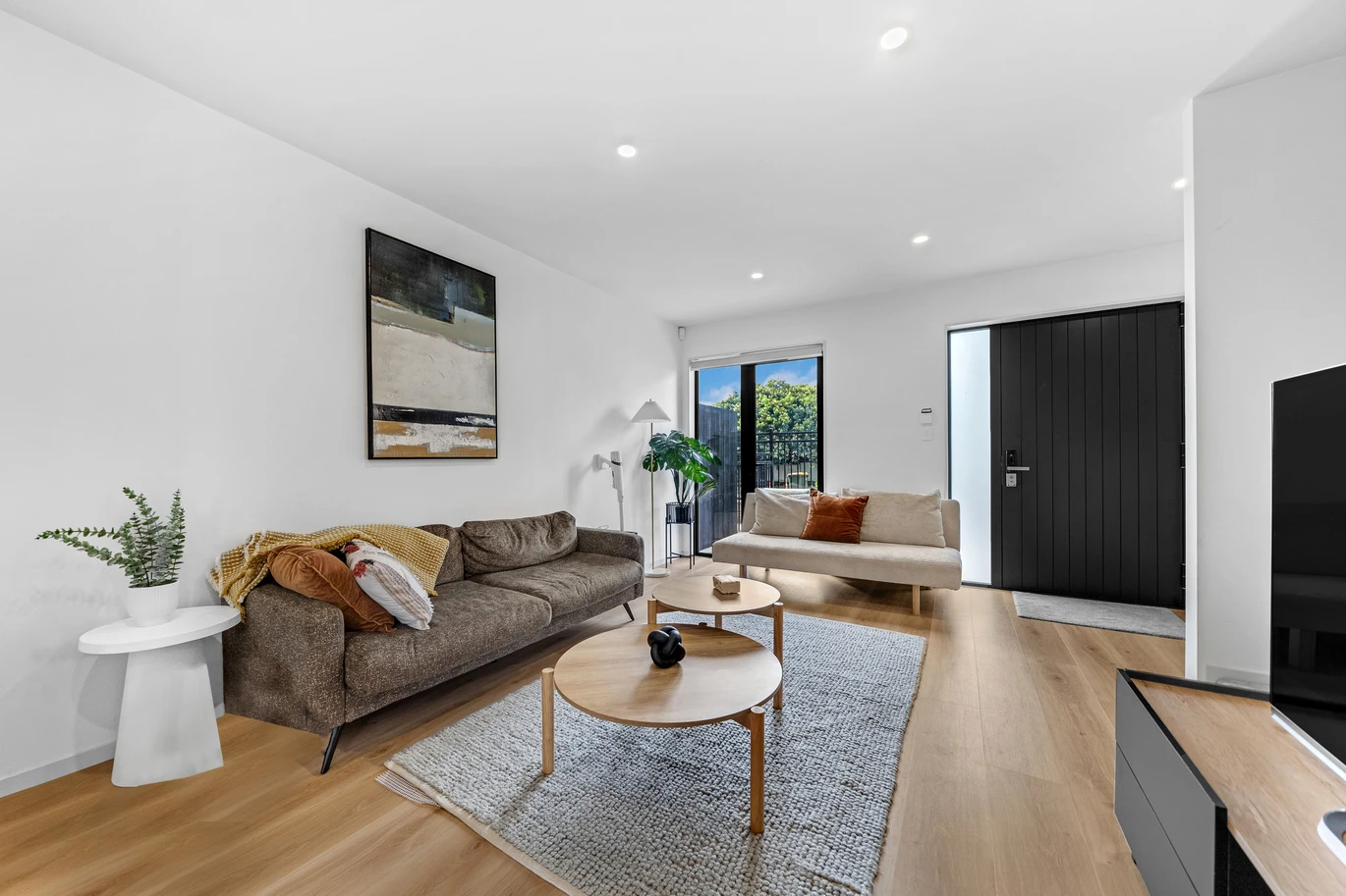 Must sell, Brandnew freehold 3 beds 2 baths home, zoned for: Bucklands Beach Intermediate (BBI) Macleans Primary School Pakuranga College, 121C Gills Road, Bucklands Beach, Auckland