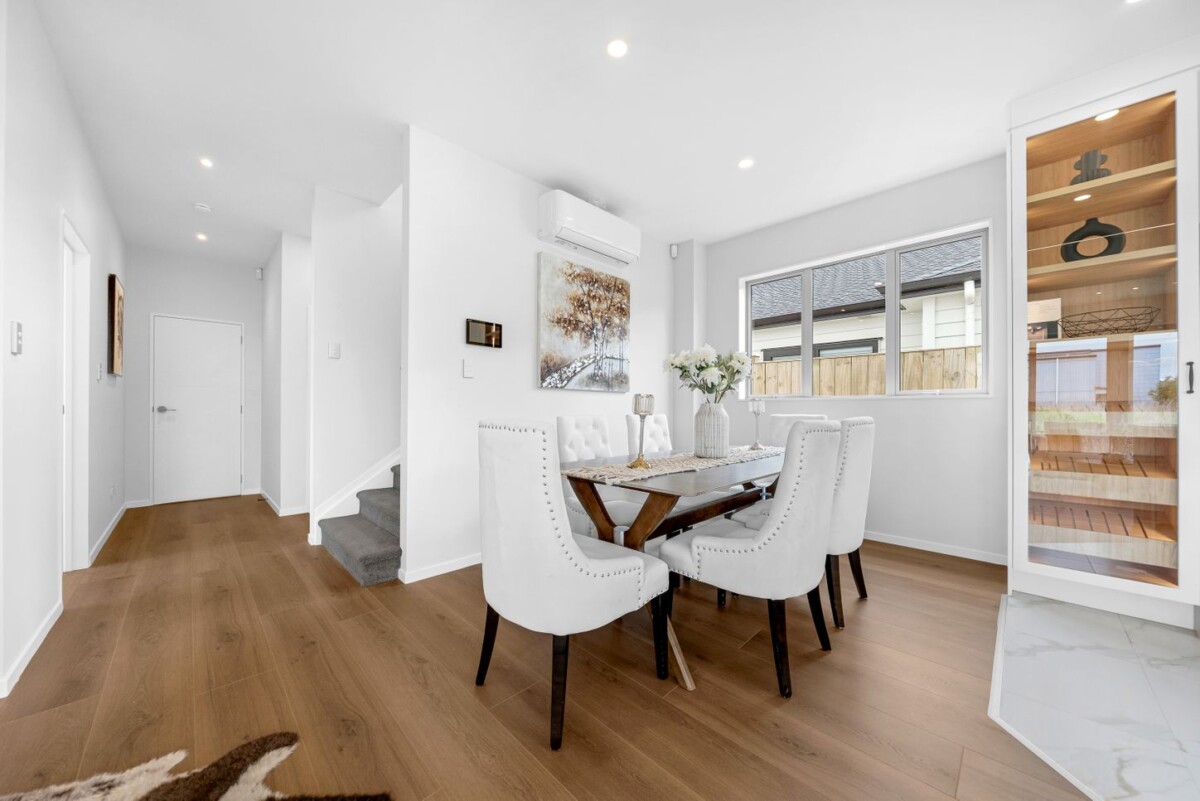253m2 Brandnew 5 beds 4 baths house with double garage on 345m2 section, close to reserves, cafés, schools, and with easy motorway access, 50 Hari Road, Karaka, Auckland