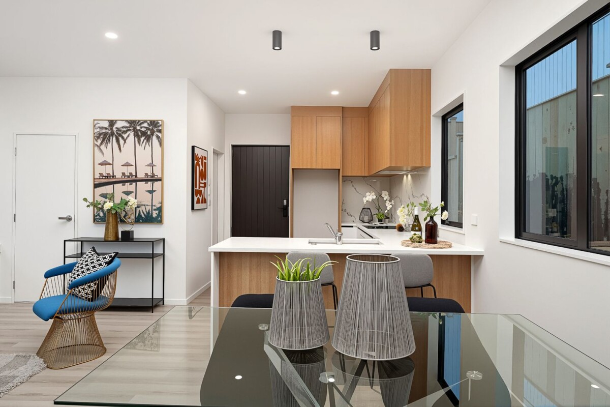 Brandnew standalone 3 beds 1.5 baths home with car park, just minutes from key amenities including Westgate Shopping Centre, motorway access, with Massey Primary and Massey High School within easy walking distance, along with zoning for St Paul’s School, 3/11 Glenfinn Place, Massey, Auckland