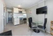 Auckland Girls’ Grammar School zone, Freehold 2 beds 1 bath 1 car park apartment, 0.9km to Auckland Girls’ Grammar School, 829/72 Nelson Street, City Centre, Auckland