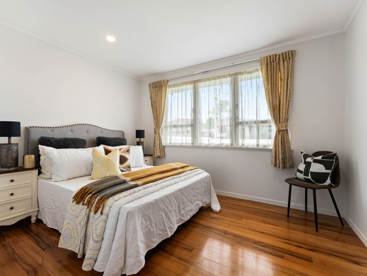 3 beds 1 bath house on 361m2 section, in Opaheke School Zone, close to Papakura town centre, motorway access, 48 Greenhaven Avenue, Opaheke, Auckland