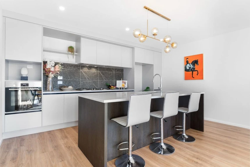 213m2 5 beds 3 baths house with double garage on 582m2 section, 3 beds home plus 2-beds granny, currently rented at $950 per week, Walk to schools & Warkworth town centre, Short drive to beaches, wineries & regional parks, 13 Titapu Road Warkworth, Auckland