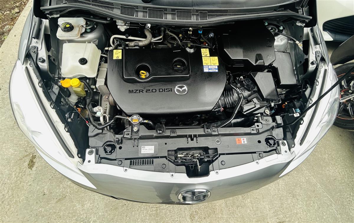 2010 Mazda Premacy Station Wagon Automatic, Silver, 7 seats, Petrol, 2,000 cc, 107,000 km