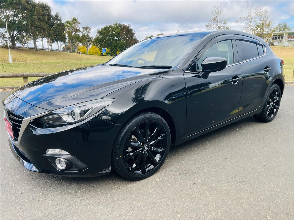 2014 Mazda Axela SALE Hatchback Automatic, Black, 5 seats, Petrol, 2,000 cc, 62,639 km,