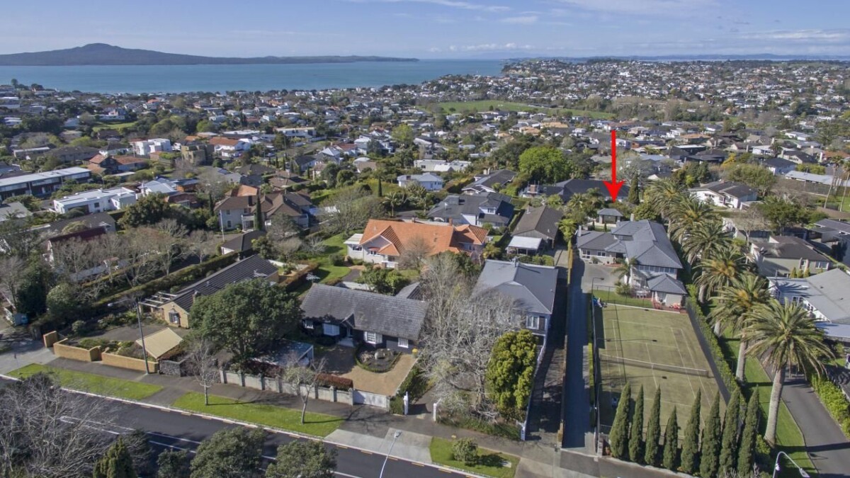 1604m2 site, 6 beds 3.5 baths house with double garage and self-contained flat and tennis court , heated pool and sea views, enjoy it or subdivide without resource consent into another two app 300m2 section {subject to surveyor confirmation) to build two prestige new home, but still keep the original premium home on app 1000 m2 land, 184 Kohimarama Road, Kohimarama, Auckland