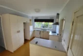 For rent, 5 beds 1 bath house with double garage, Available Now, 45A Wallace Road, Papatoetoe, Auckland