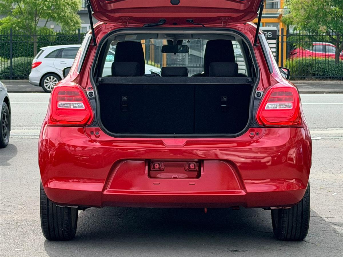 2018 Suzuki Swift HYBRID**Cruise Control**Hatchback Automatic, 5 sests, Petrol, 1,242 cc, 82,486 km