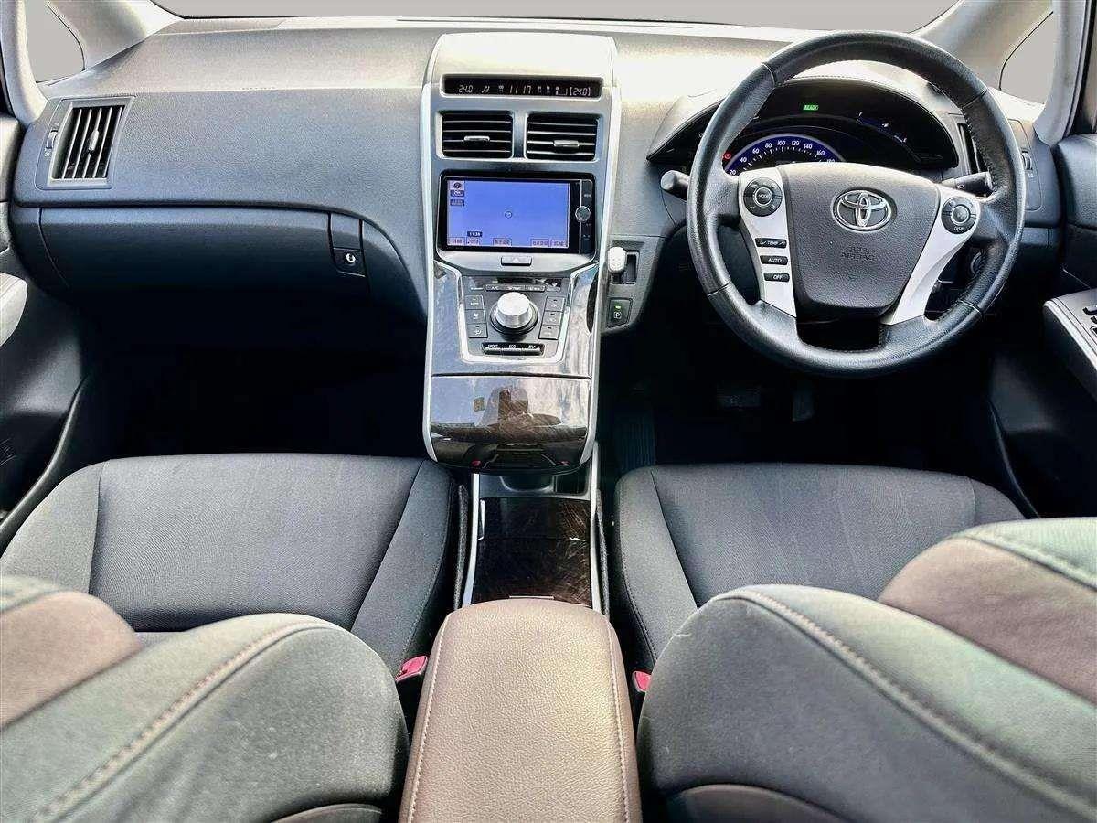 2014 Toyota Sai Sedan Automatic, 5 seat, Hybrid, 2,362 cc, 99,677 km