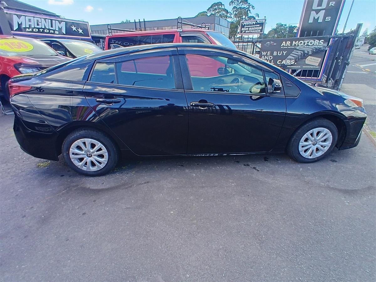 2021 Toyota Prius Hatchback Automatic, 5 seats, Hybrid, New Import, 1,800 cc, 99,000 km