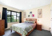 5 x 1-bed units ( each unit 1 bed 1 bath 1 car park) on 835m2 section, offers an estimated rental return of $2,250 per week, minutes from Kingsland and Grey Lynn villages, easy motorway access, schools nearby, including Western Springs College, Mt Albert Grammar School, Auckland Girls’ Grammar School, and Kowhai Intermediate. 1-5/1 Derwent Street, Western Springs, Auckland