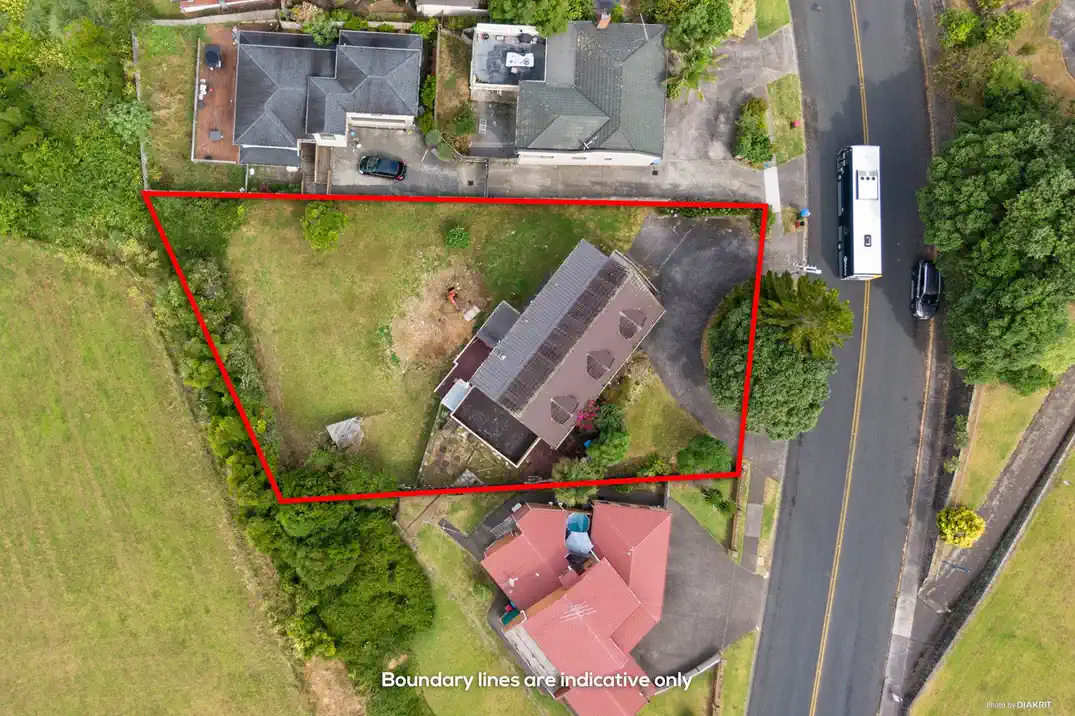 With RC for 5 standalone homes, 5 beds 2 baths house on 1108m2 section, With Royal Oak Shopping Centre and Onehunga Mall nearby, along with quality schooling and amenities, easy motorway access, currently rented, 0.9 km to Royal Oak Intermediate School, 47 Herd Road, Hillsborough, Auckland