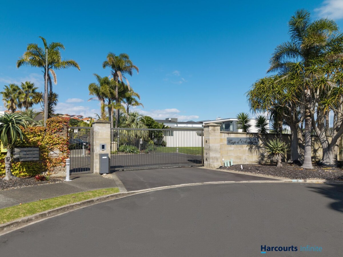 THE ONE AND ONLY OPPORTUNITY, 558m2 Gulf Harbour waterfront section With its own private berth, Located within easy reach of the Gulf Harbour ferry service to Auckland’s CBD, Gulf Harbour Country Club, marina amenities, local cafés, restaurants, shops and private schooling, 41 Rue D’Amarres, Gulf Harbour, , Auckland