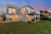 All 5 beds with sea views, 340m2 Brandnew 5 beds + study 4 baths house with double garage on 686m2 section, Central ducted air conditioning + additional heat pumps. Close to shops, transport and local amenities, Easy access to Orewa Beach, 11B Maire Road, Orewa, Auckland