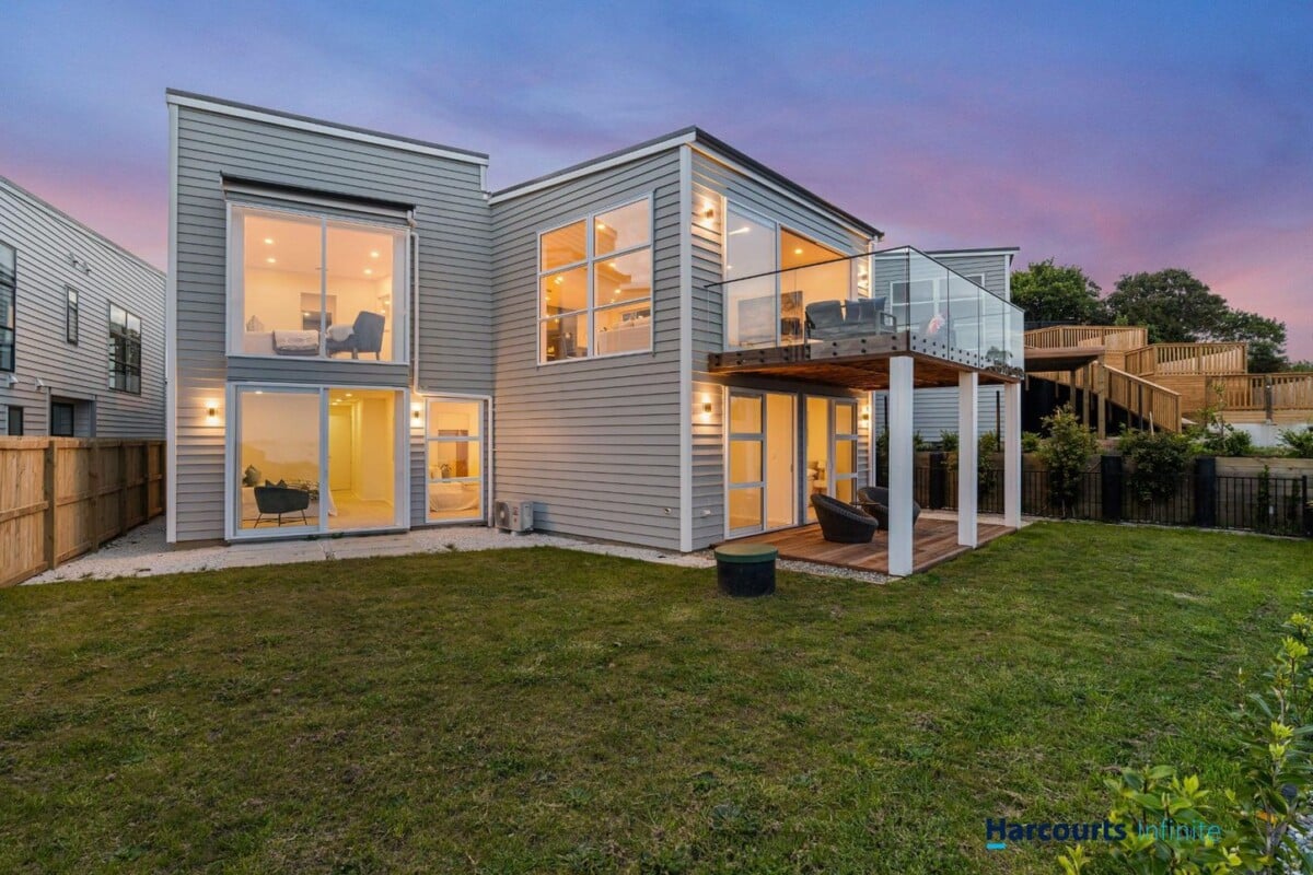 All 5 beds with sea views, 340m2 Brandnew 5 beds + study 4 baths house with double garage on 686m2 section, Central ducted air conditioning + additional heat pumps. Close to shops, transport and local amenities, Easy access to Orewa Beach, 11B Maire Road, Orewa, Auckland