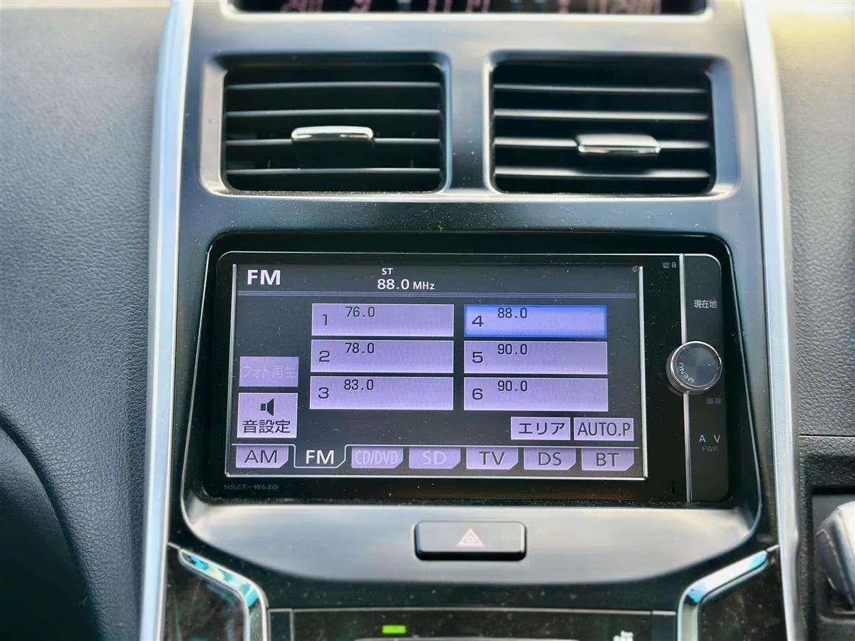 2014 Toyota Sai Sedan Automatic, 5 seat, Hybrid, 2,362 cc, 99,677 km