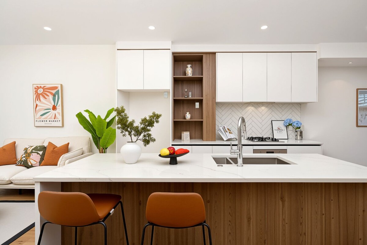 Brandnew standalone 4 beds 2.5 baths home with garage, move-in ready, Just a short drive to Lincoln Road amenities, supermarkets, schools, multiple dining options, and motorway access, 334C Swanson Road, Ranui, Auckland