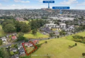 With RC for 5 standalone homes, 5 beds 2 baths house on 1108m2 section, With Royal Oak Shopping Centre and Onehunga Mall nearby, along with quality schooling and amenities, easy motorway access, currently rented, 0.9 km to Royal Oak Intermediate School, 47 Herd Road, Hillsborough, Auckland