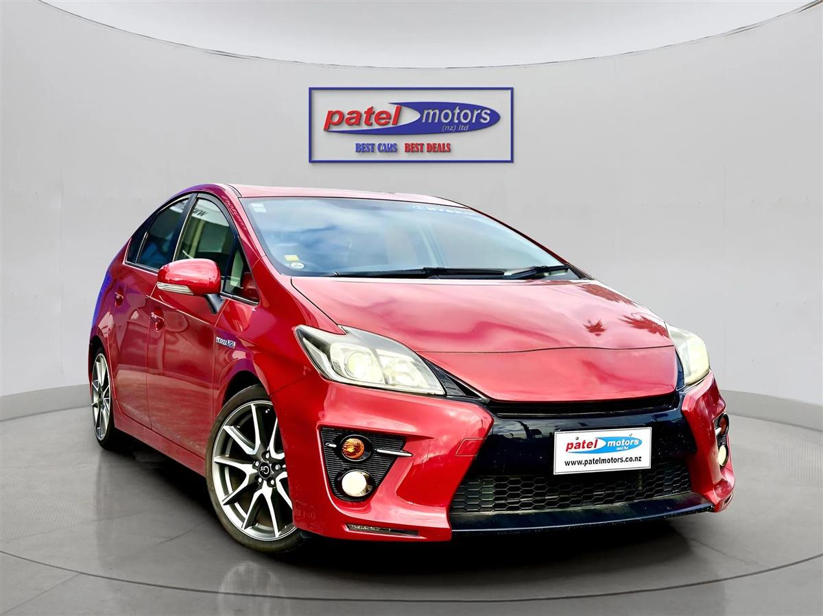 2014 Toyota Prius GS model, Hatchback Automatic, Hybrid, 5 seats, 1,797 cc, 60,749 km