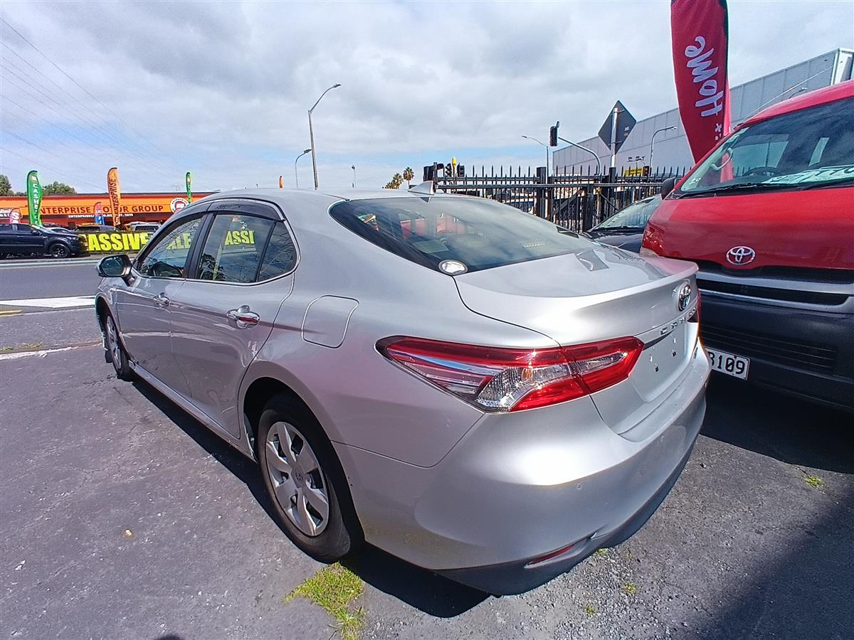 2020 Toyota Camry HYBRID Sedan Automatic, Silver, 5 seats, Hybrid, 2,500 cc, 110,128 km