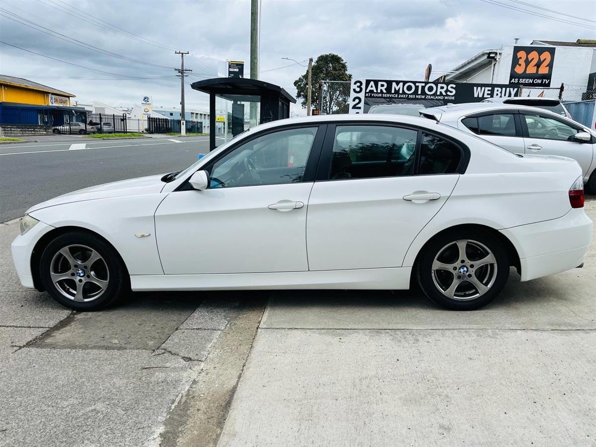 2008 BMW 320i DRIVE TO DAY PAY LATER,PAYMENTS STARTS AFTER 3 MONTHS,LIMITED OFFER ONLY Sedan Automatic, White, 5 seats, Petrol, 2,000 cc, 102,000 km