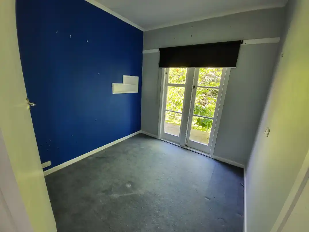 For rent, 5 beds 1 bath house with double garage, Available Now, 45A Wallace Road, Papatoetoe, Auckland