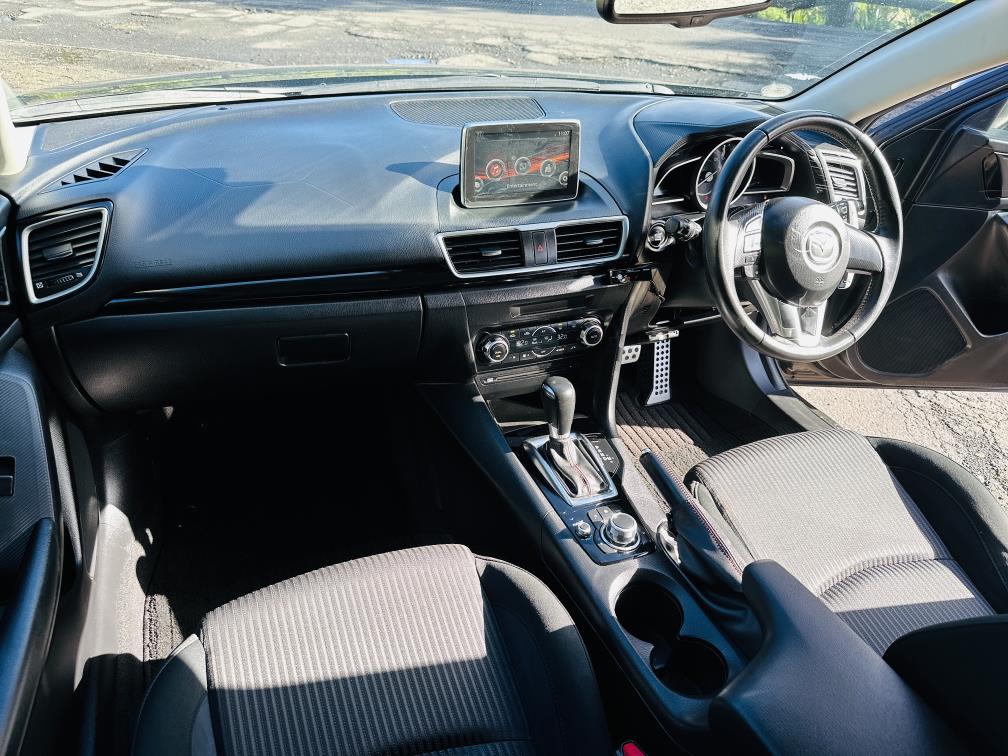 2014 Mazda Axela 20S SPORTS !! STUNNING ALLOYS !! Hatchback Tiptronic, Grey, 5 seats, New Import, Petrol, 2,000 cc, 43,937 km