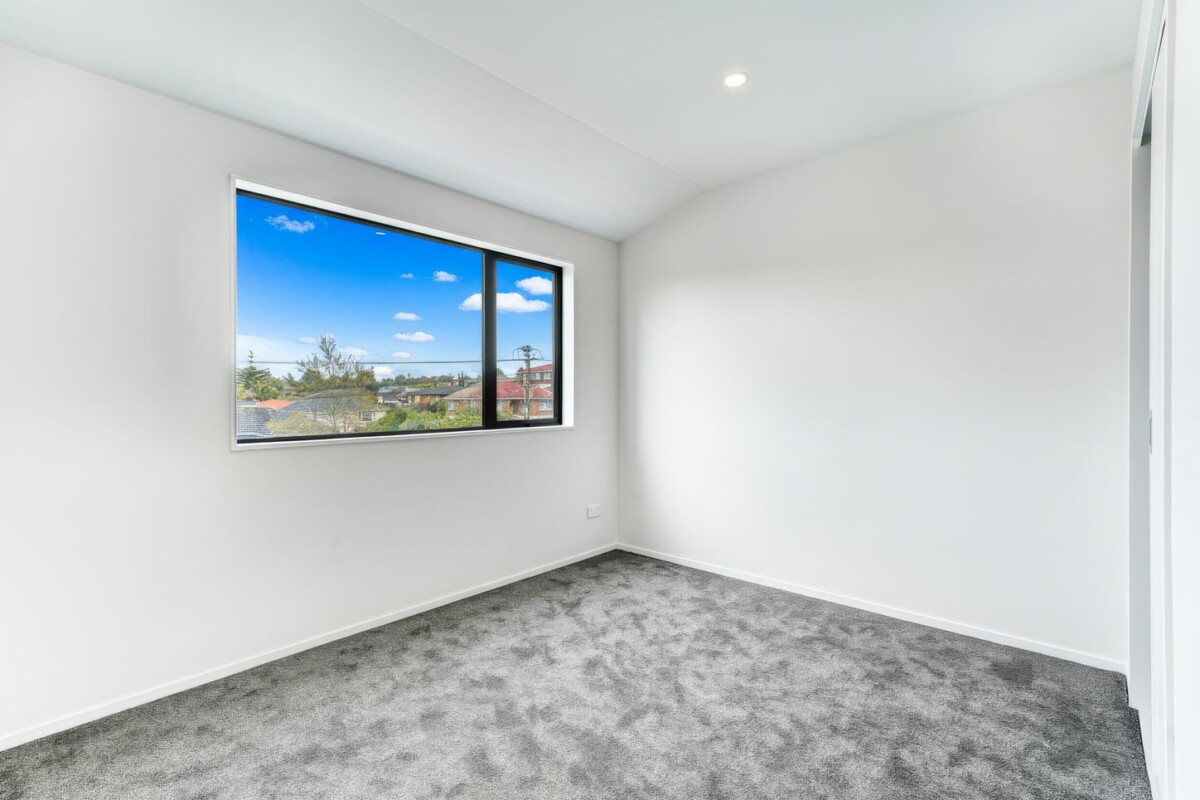 163n2 Brandnew freehold 5 beds 3.5 baths home with garage, Fully fenced with low-maintenance backyard, walking to New Lynn School, the train station, library, restaurants, Lynn Mall, Zone for New Lynn School and Blockhouse Bay Intermediate, 3/63 Gardner Avenue, New Lynn, Auckland
