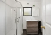 Once in 26 years, vendor relocating, 3 beds 2 baths house with double garage, Walk to Sylvia Park Mall & train station, Zoned for Bailey Road School, Baradene College & One Tree Hill College, 128 Aranui Road, Mount Wellington, Auckland