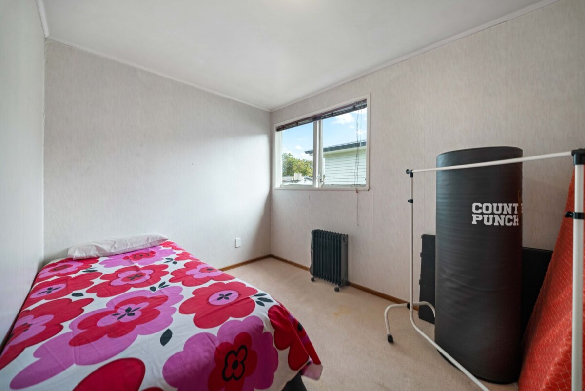 Once over 50 years, 3 beds 1 bath house on 675m2 section, For the very first time since the 1970s, 80 Riverpark Crescent, Henderson, Auckland