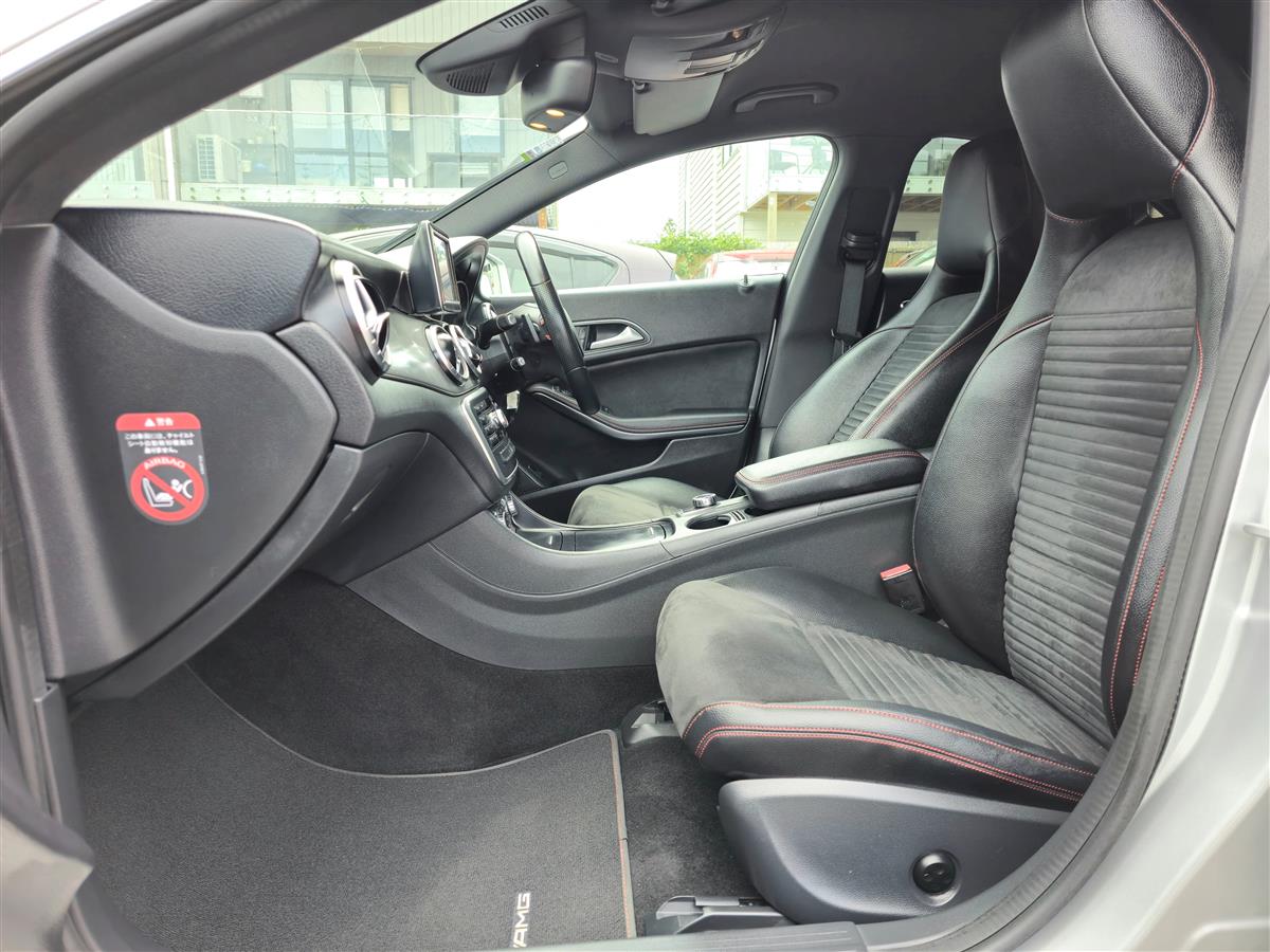 2014 Mercedes-Benz CLA 250 **Cruise Control**Half Leather Seats**Memory & Electric Seats**Factory Mags**Reversing Camera** Sedan Automatic, 5 seats, Silver, Petrol, 1,991 cc, 71,598 km