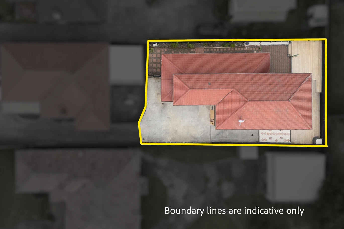 6 beds 3 baths house with double garage on 394m2 section, close to shops, supermarkets, schools, quick motorway access, zoned for Marshall Laing School, Blockhouse Bay Intermediate, and Lynfield College, 377 Richardson Road, Mount Roskill, Auckland