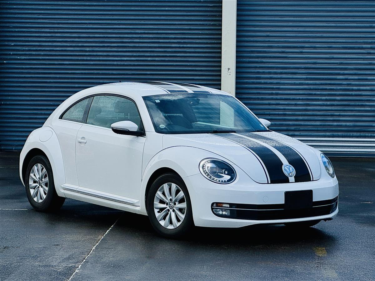 2013 Volkswagen Beetle DESIGN Coupe Automatic, 4 seats, Petrol, 1,200 cc, 50,000 km