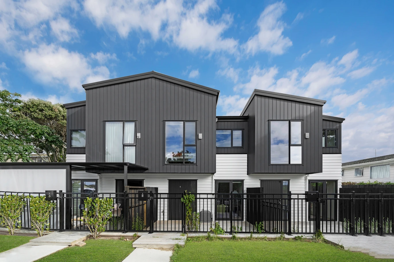 Must sell, Brandnew freehold 3 beds 2 baths home, zoned for: Bucklands Beach Intermediate (BBI) Macleans Primary School Pakuranga College, 121C Gills Road, Bucklands Beach, Auckland