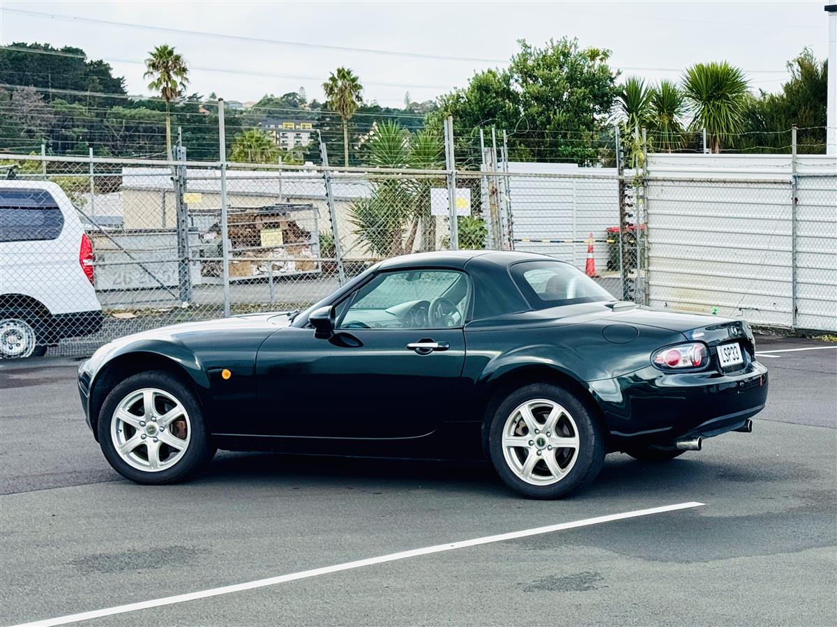 2007 Mazda Roadster MX-5 VS Hardtop Full Leather Convertible Automatic, Green, 2 seats, Petrol, 2,000 cc, 182,000 km