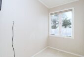 For rent, Pet Friendly, 3 beds 1 bath house with double garage, Available Now, Pukekohe, Auckland