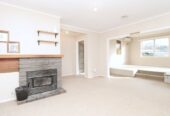 For rent, Pet Friendly, 3 beds 1 bath house with double garage, Available Now, Pukekohe, Auckland
