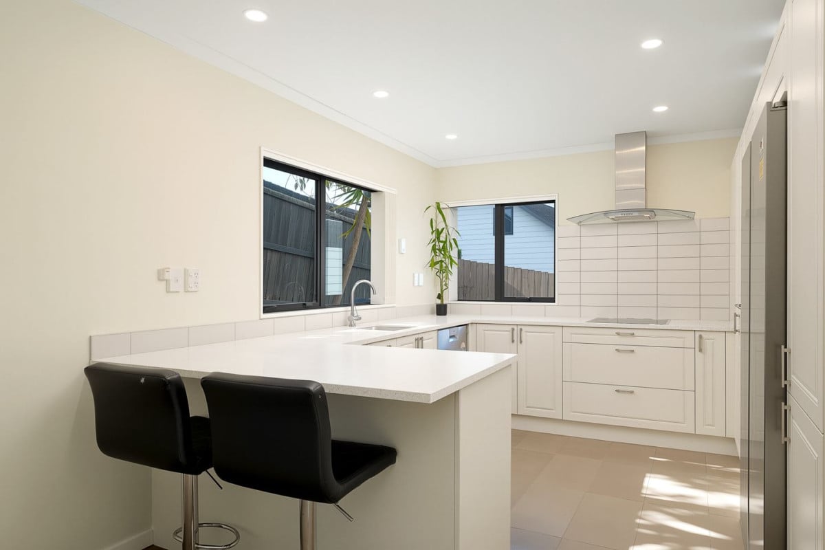 Owners Relocating, 163m2 3 beds 2.5 baths house with double garage on 364m2 section, close to local schools, shops, and public transport, with Sturges Road Train Station just a short distance away, plus easy access to the amenities of Henderson and Lincoln Road, 4B Virginia Street, Henderson, Auckland